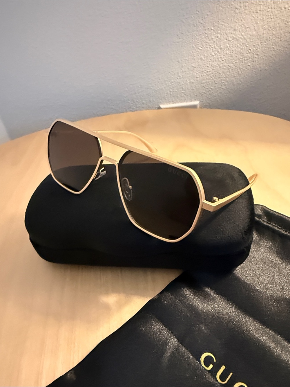 Gucci Gold Frame Sunglasses with Black-Gray Lenses - Picture 4 of 4